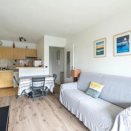 Апартаменты Proche & Casino Avec Balcon Et Parking Prive, - Fr-1-319-110 Аркашон