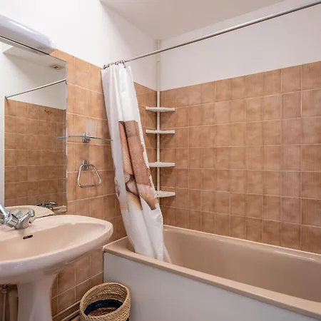 Proche & Casino Avec Balcon Et Parking Prive, - Fr-1-319-110 Апартаменты *